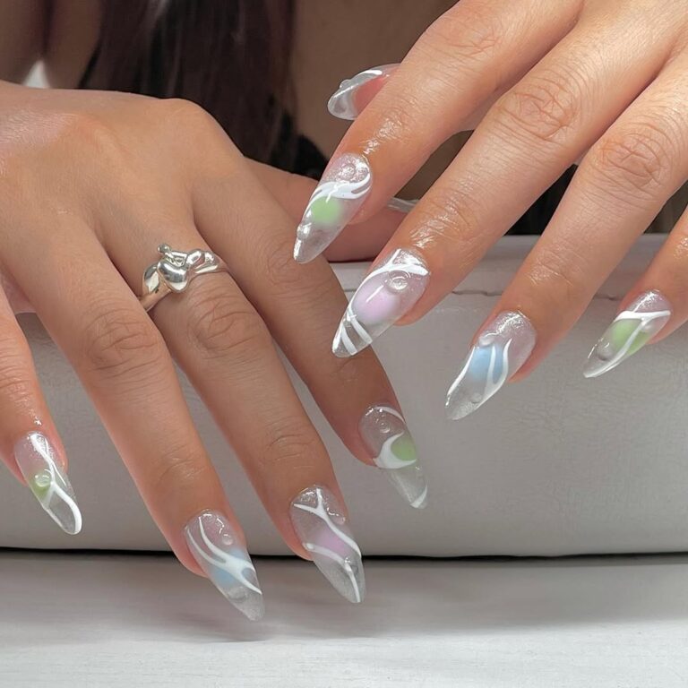Aura nails