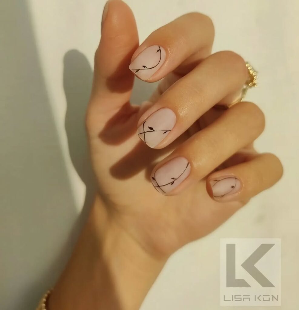 Minimalist Nude Nails