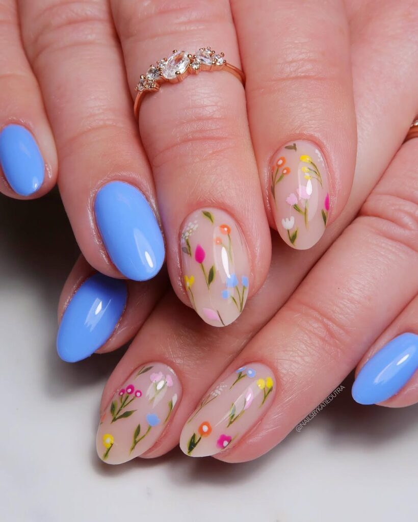 Short Nails with Tiny Florals