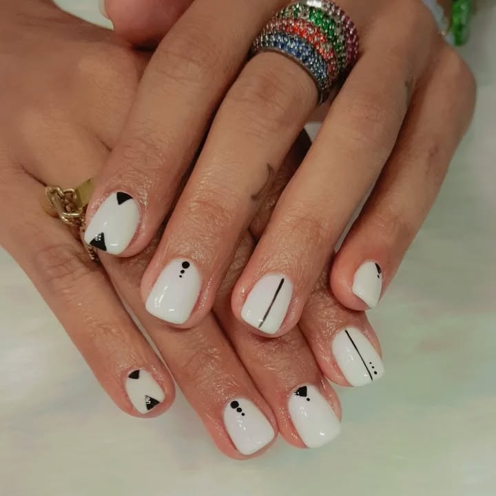 Geometric Square Nails