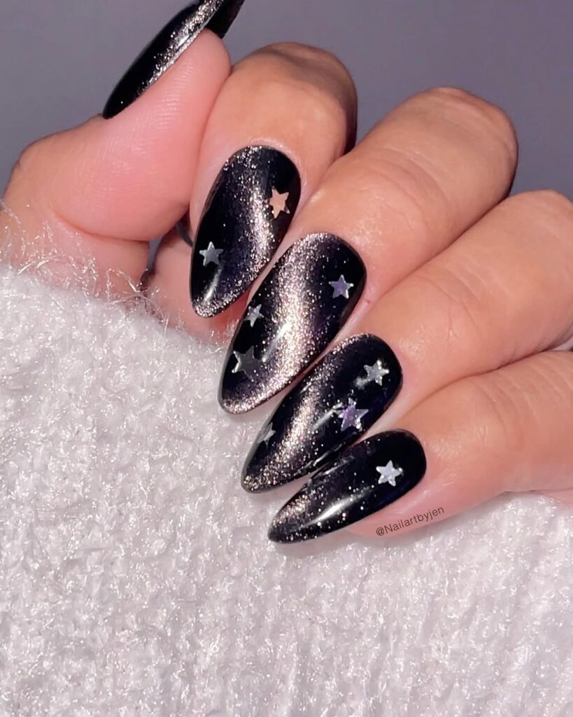 Zodiac-Inspired Cat Eye Nails