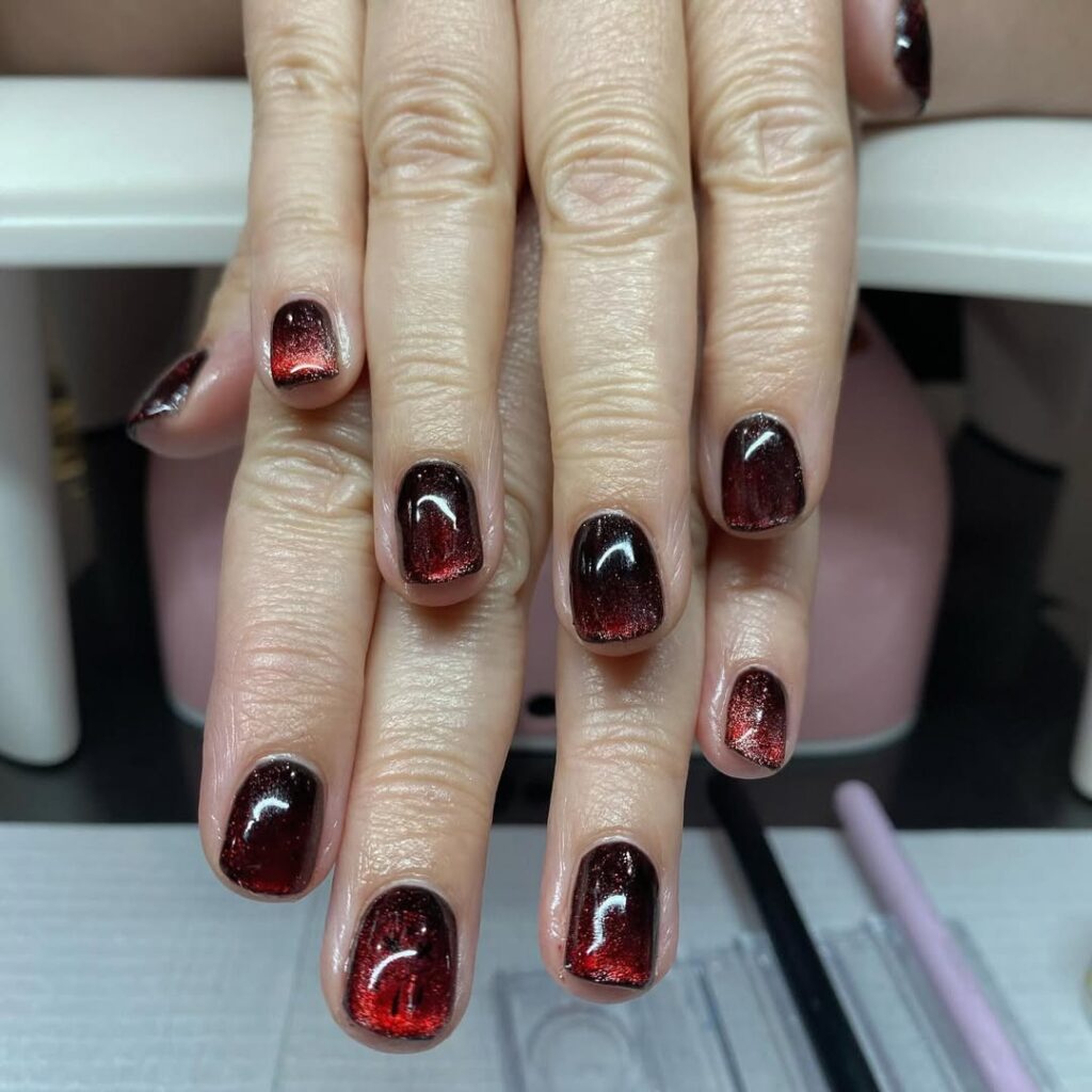 Vampy Wine Cat Eye Nails