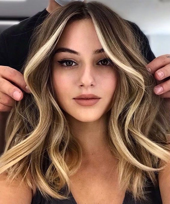 Long Hair with Face-Framing Highlights