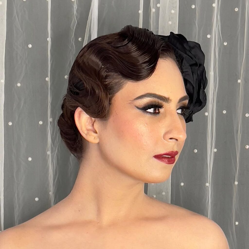 15 Best Date Night Hairstyles You Can Do at Home 14 Retro Finger Waves