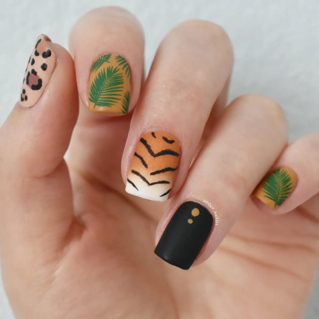 Safari/Animal Print Nails