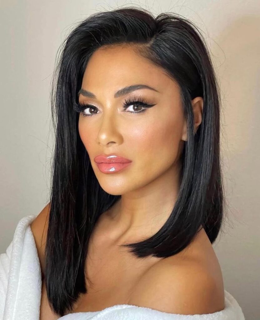 Asymmetrical Lob (Long Bob)