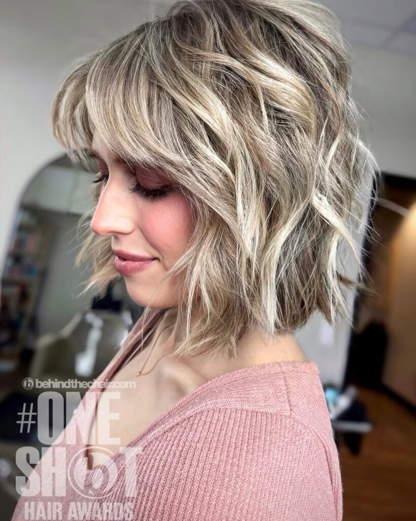 The Classic Wavy Lob (Long Bob)