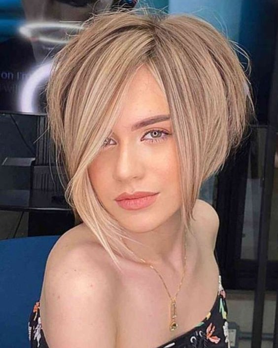 Asymmetrical Medium Cut