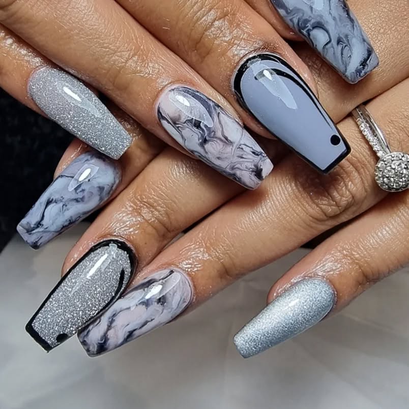 Chrome Marble Effect