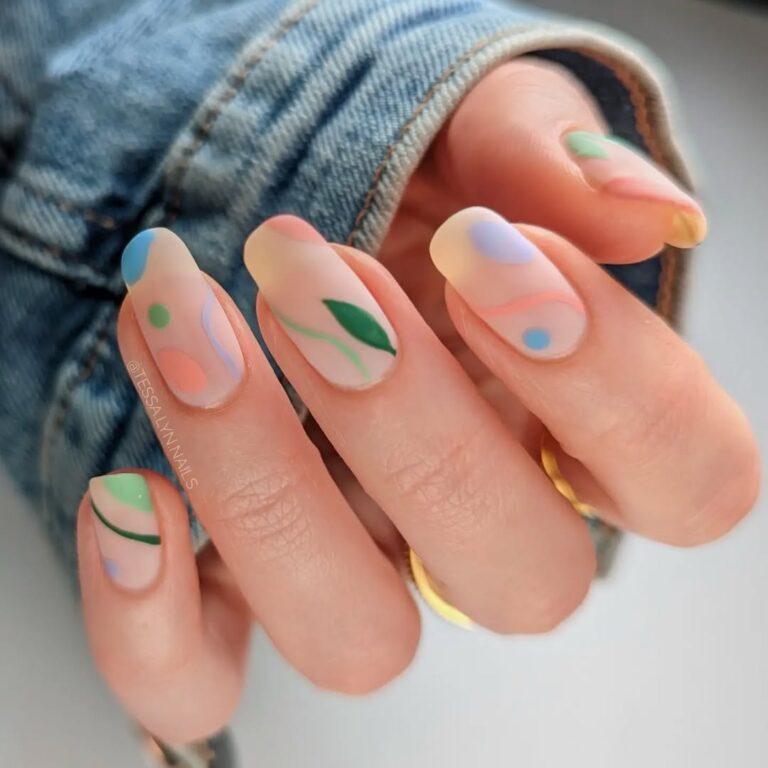 Birthday nails