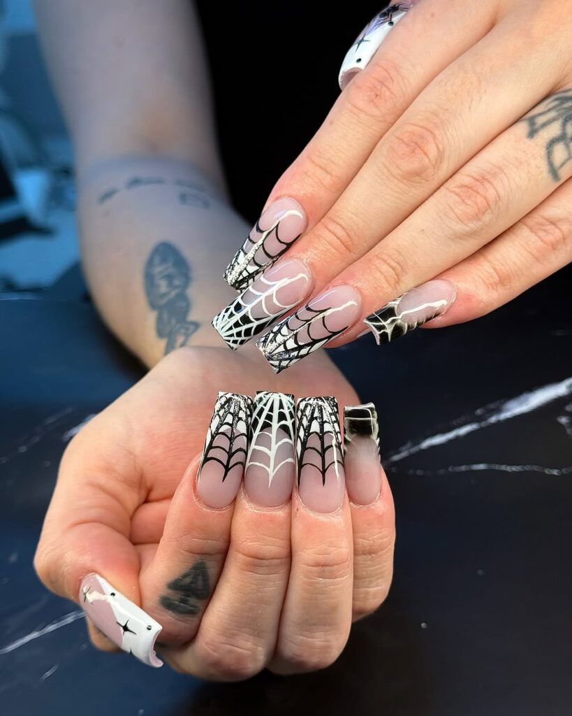 Spiderweb Nails